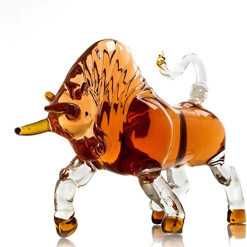 ArtZ® Bull Decanter