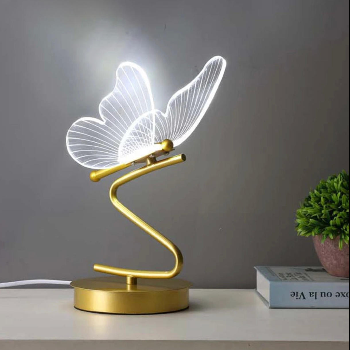 ArtZ® Nordic Butterfly LED Table Lamp